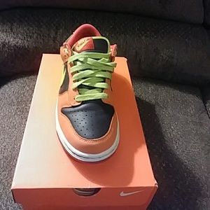 Nike Dunk Low Size 6Y